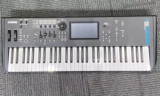 Yamaha MODX6+